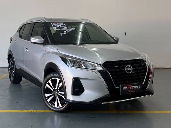NISSAN KICKS PLAY 1.6 16V FLEXSTART SENSE XTRONIC NISSAN KICKS PLAY 1.6 16V FLEXSTART SENSE XTRONIC